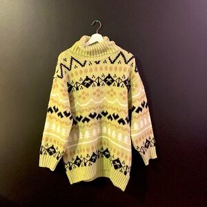 Anthropologie Turtle Neck - Mint Green in Medium